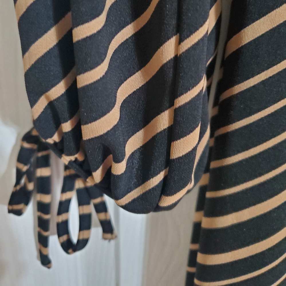 Express Dress‎ - Size 13/14 - Picture 3 of 6